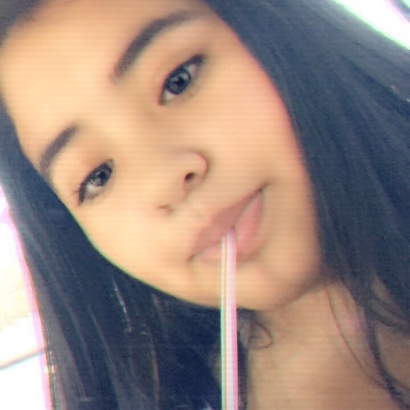 Profile Picture of Yesenia Ibarra (@yeseniaibarr674) on Poshmark