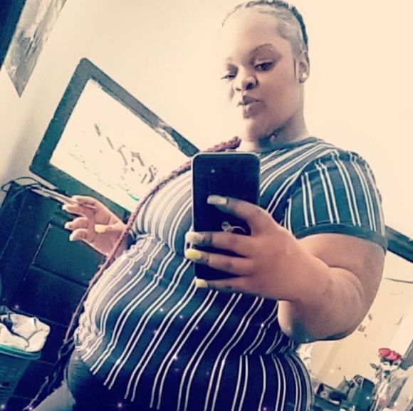 Tay Kickin'it - Poshmark Profile Picture of Tay Kickin'it (@tayyyybae96) on Poshmark