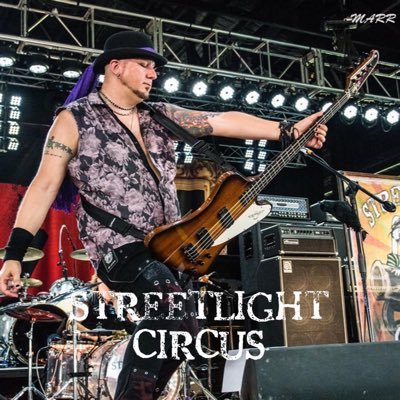 Profile Picture of David Shaw (@DavidShawRocks) on Twitter