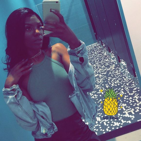 Profile Picture of Sydney Sydney (@s_sydney) on Poshmark