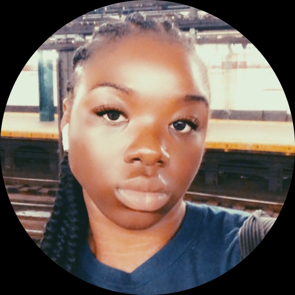 Profile Picture of Rehema Ulli (@rehemaulli) on Poshmark