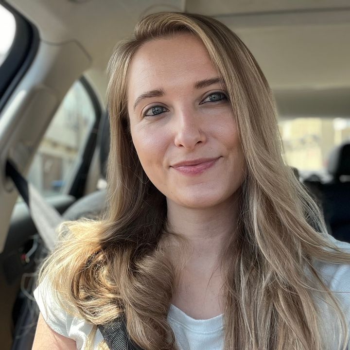 Profile Picture of cindy (@itscindyfarrell) on Tiktok