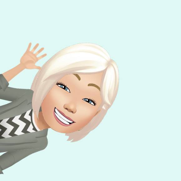 Profile Picture of Stefanie Wessells (@swessells007) on Poshmark