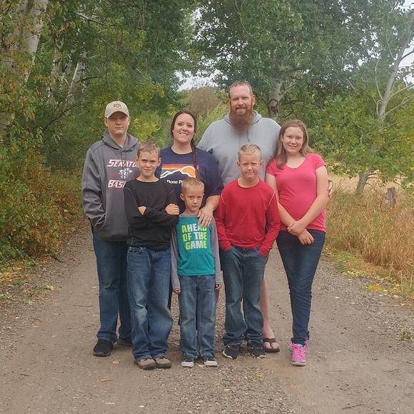 Profile Picture of Brittnee Horting (@brittneehorting) on Poshmark