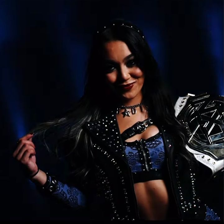 Profile Picture of roxanne (@wweroxanne) on Tiktok