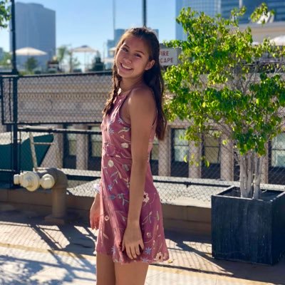 Profile Picture of Laura (@laura_trinh) on Twitter