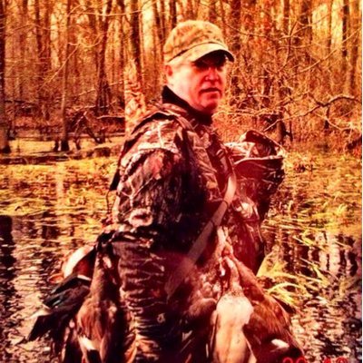 Profile Picture of Arnold Walker (@awalka35) on Twitter