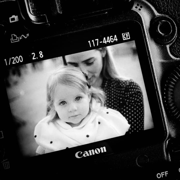 Profile Picture of Amanda Dingle (@manda680) on Poshmark