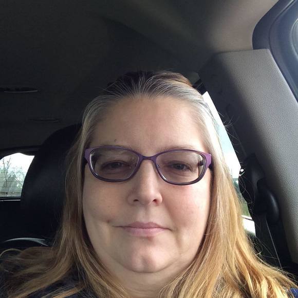 Profile Photo of Barbara Densmore (@bejoubob10) on Poshmark