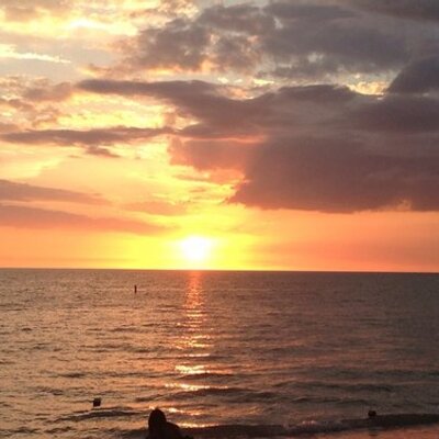 Profile Picture of Eileen Curry (@EileenCurry100) on Twitter
