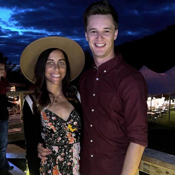 Profile Picture of Melissa Bonzer (@mbonzer0826) on Poshmark