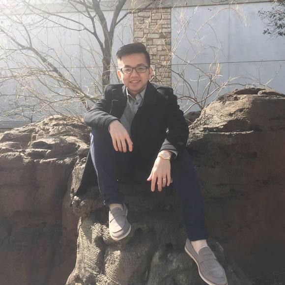 Profile Picture of Hoang Ken (@hoangken) on Poshmark