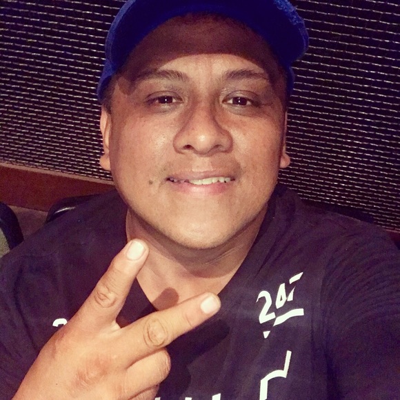 Profile Picture of John Campos (@djjohny2002) on Poshmark