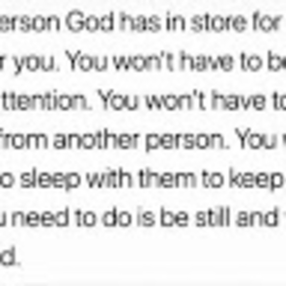 Profile Picture of Ginny Snap (@ginnysnap) on Poshmark