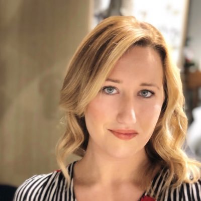 Profile Picture of Liza Poskin (@LizaPoskin) on Twitter