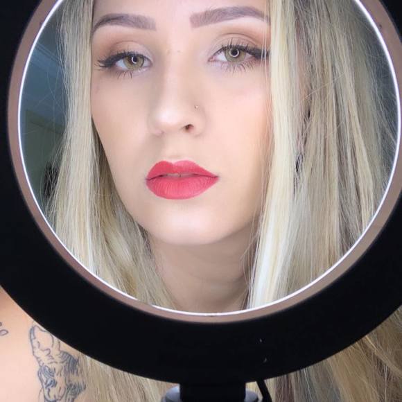 Profile Picture of Joyce Lima (@joycelima) on Poshmark