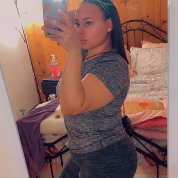 Profile Picture of Jessenia Santana (@jessy4565) on Poshmark