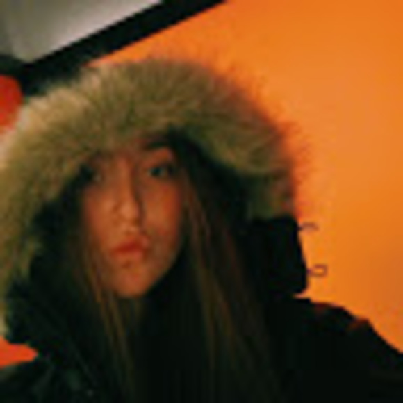 Profile Picture of Farrell Philipp (@flphilipp17) on Poshmark