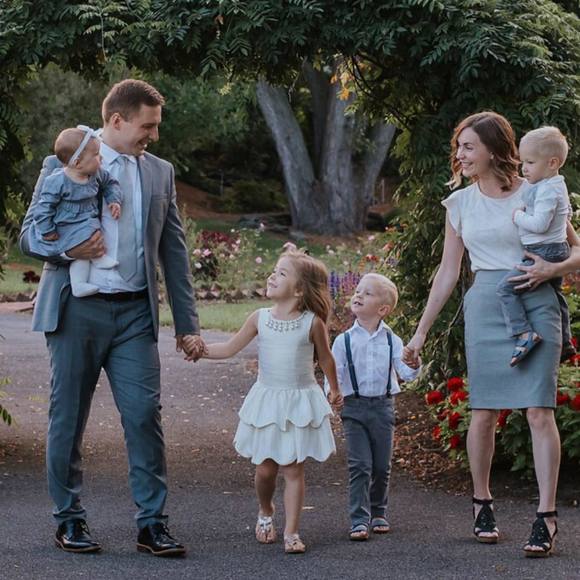 Olya Bublik - Poshmark Profile Picture of Olya Bublik (@olyabublik) on Poshmark