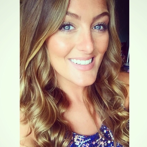 Profile Picture of Kelby Marston (@kelbybryn) on Poshmark