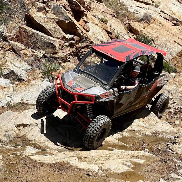 Profile Picture of Michael Eiring (@meir88) on Poshmark