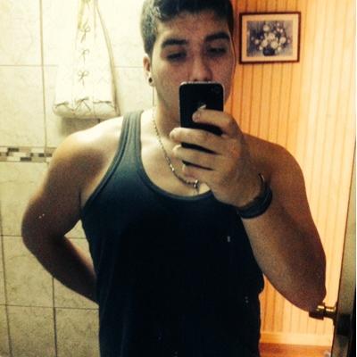 Profile Picture of Aaron Valenzuela (@AaronToy8oy) on Twitter