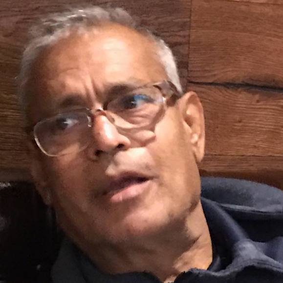 Profile Picture of Mahesh Rattanchandani (@mikerattan) on Poshmark