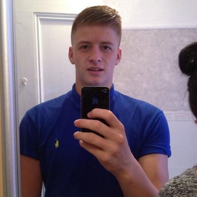 Profile Picture of James Herring (@jameshe55355704) on Twitter