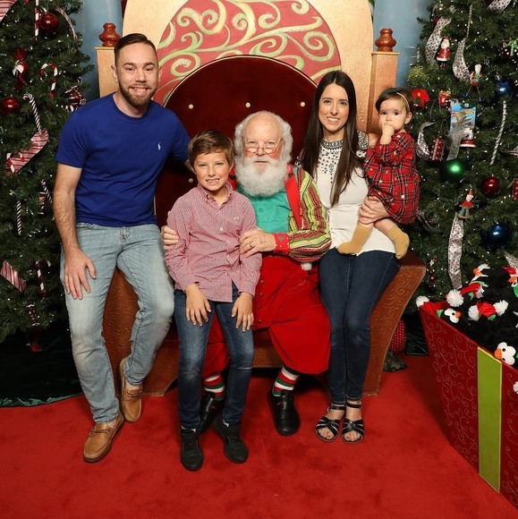 Profile Picture of Richard Gray (@rjgray1986) on Poshmark