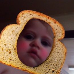 Profile Picture of Amanda & Cordelia (@5sosfan_wright) on Twitter