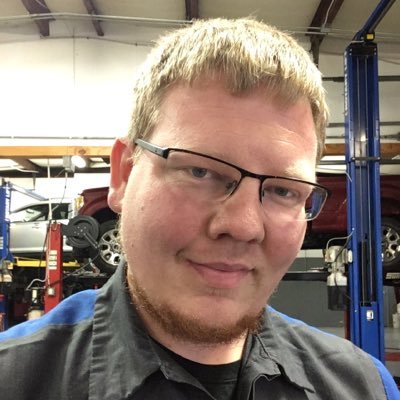 Profile Picture of Buck Reid (@Mopar243) on Twitter