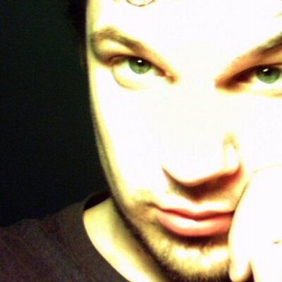 Profile Picture of Tom Champagne (@MySardonicLlama) on Twitter