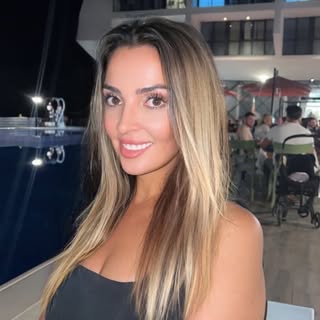 Profile Picture of Maria Lucaj (@mari.lucaj) on Instagram