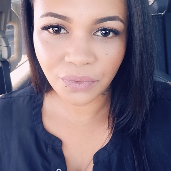Profile Picture of Norelle Matthis (@tashamatthis) on Poshmark
