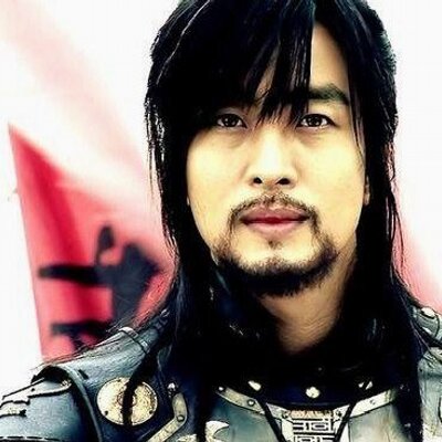 Profile Picture of Bae Yong Joon Latino (@BaeYongJoonBYJ) on Twitter