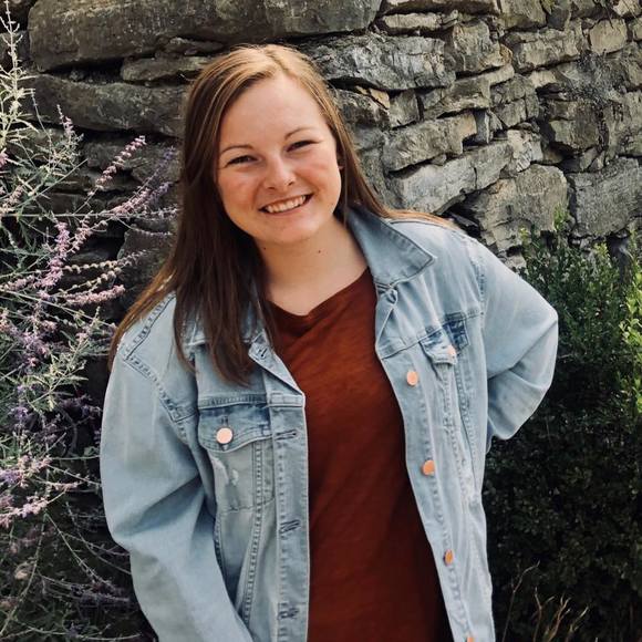 Profile Picture of Sami Harris (@samikay5031) on Poshmark