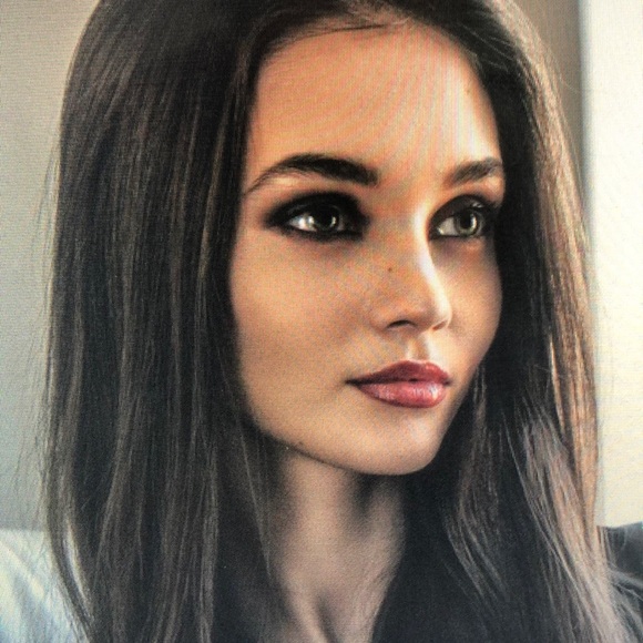 Profile Picture of Catherine Coffey (@grlizcpzk) on Poshmark