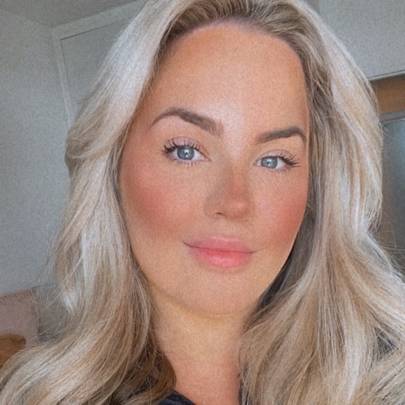 Taylor Denny - Poshmark Profile Picture of Taylor Denny (@taylordenny531) on Poshmark