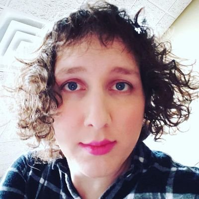 Profile Picture of C. M. Lanning (@critical_court) on Twitter