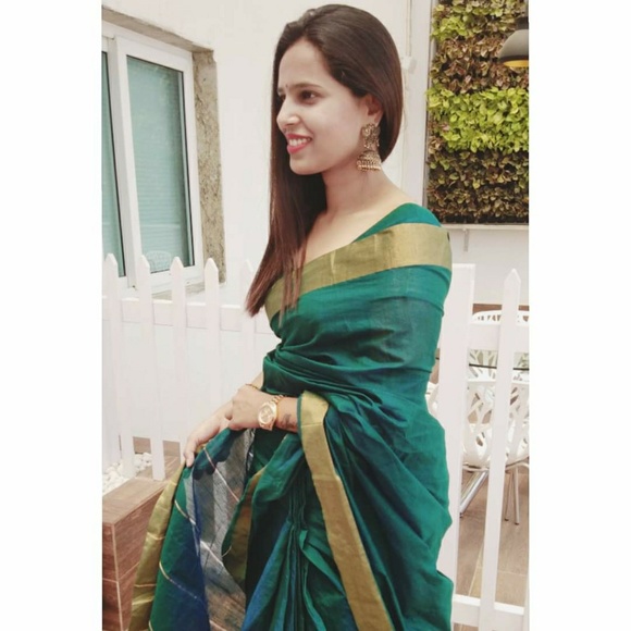 Profile Picture of Roopa Gowda (@roopagowda) on Poshmark