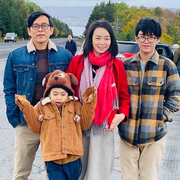 Profile Picture of Huu Phan (@huuphan71) on Poshmark