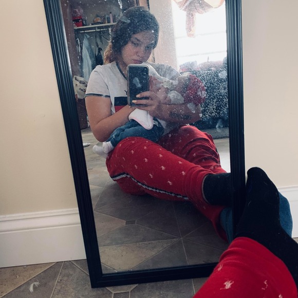 Profile Picture of Cheyenne Vantassel (@c_vantassel) on Poshmark