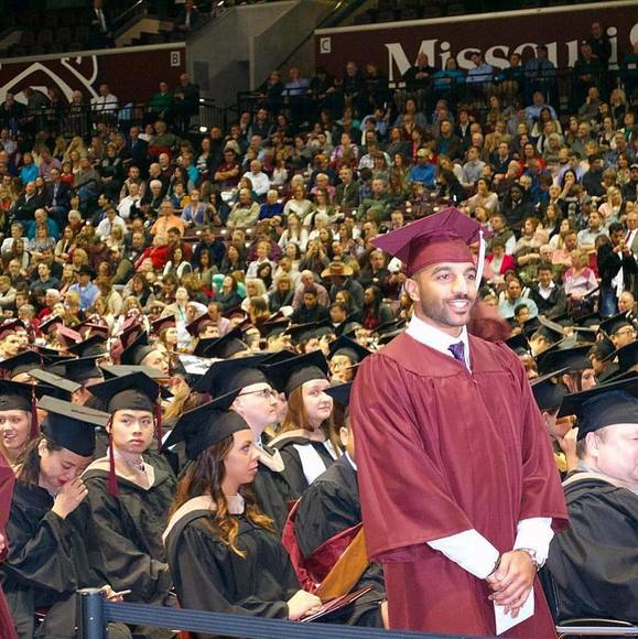 Profile Picture of Abdulazeez Khudair (@azkhu) on Poshmark