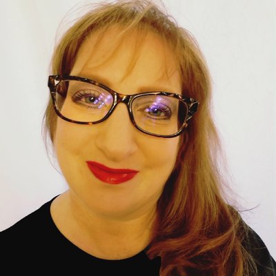 Profile Picture of Lori Osborne (@beautyseeker777) on Twitter