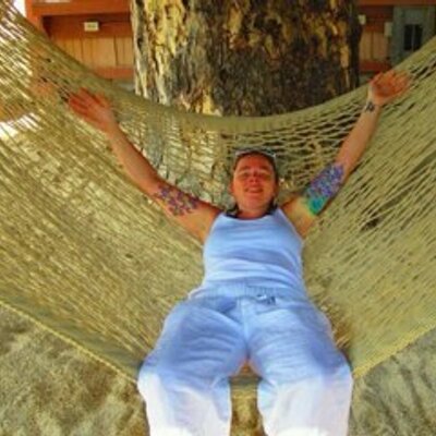 Profile Picture of Anne Liptak (@Liptak69) on Twitter