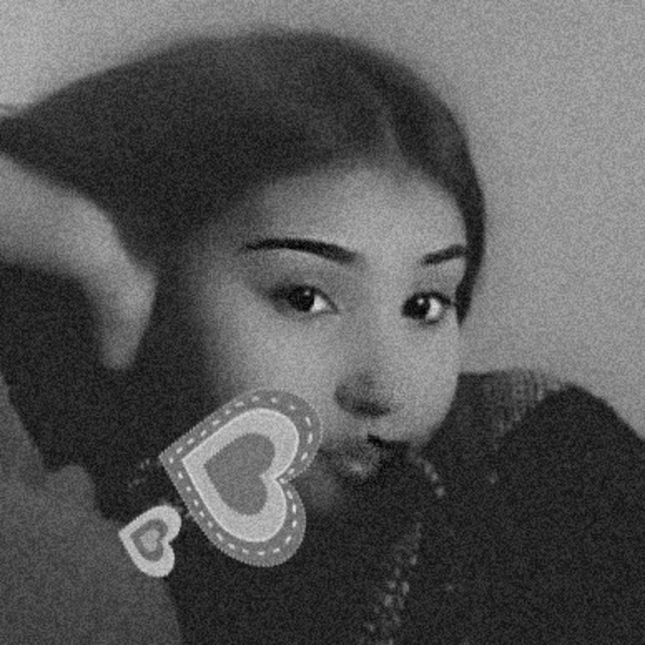 Ariel Moreno - Poshmark Profile Picture of Ariel Moreno (@ambethany15) on Poshmark