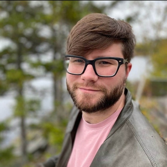 Profile Picture of Chad Evans (@quiet_harbor) on Poshmark