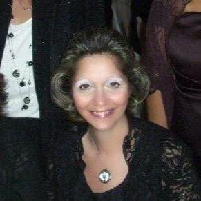 Profile Picture of Lori Campbell (@LoriCamp628) on Twitter