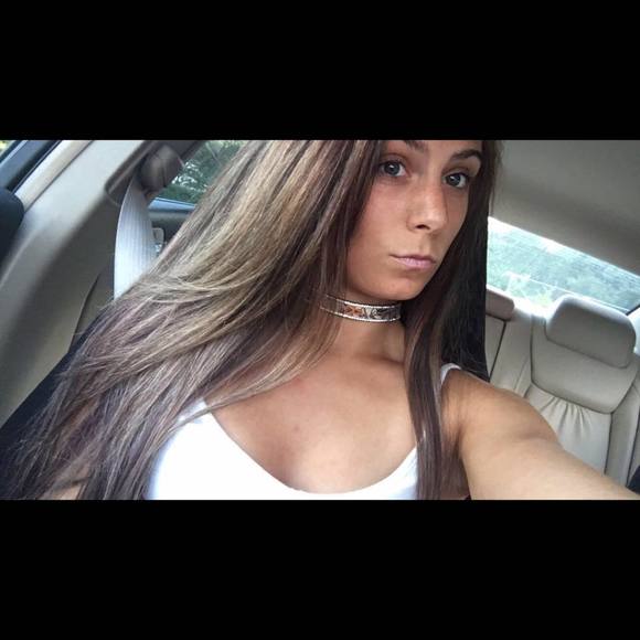 Profile Picture of Nikki Giannattasio (@ngiannattasio) on Poshmark