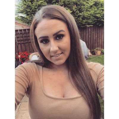 Profile Picture of Stephanie Weekes (@_stephweekes) on Twitter